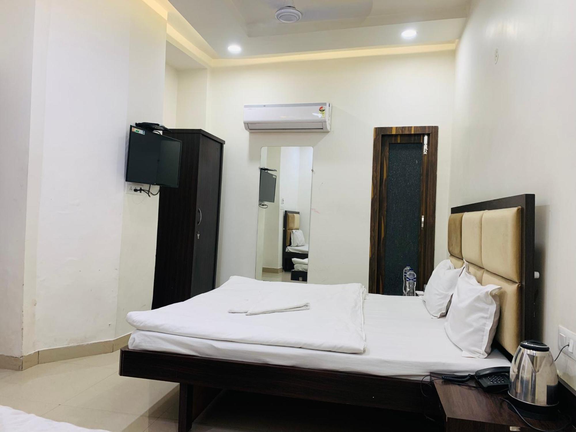 Hotel Gr Residency Amritsar Bagian luar foto