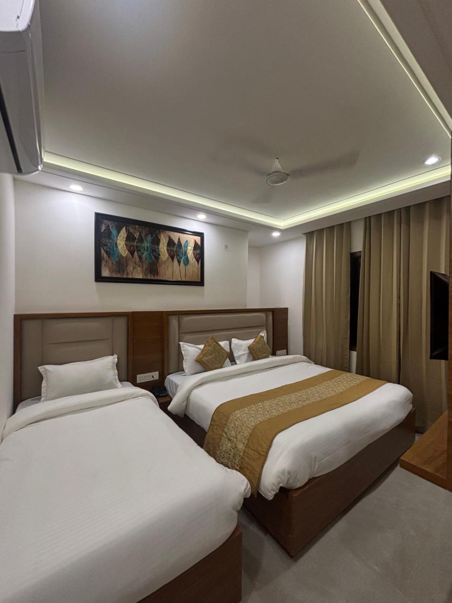 Hotel Gr Residency Amritsar Bagian luar foto