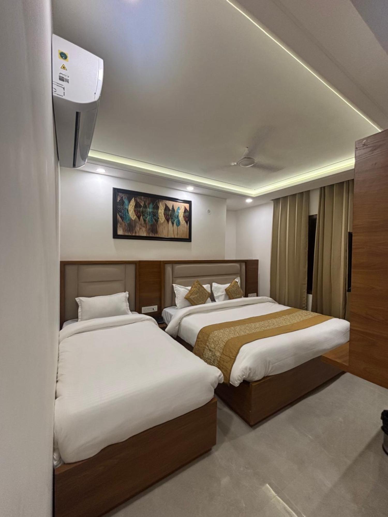 Hotel Gr Residency Amritsar Bagian luar foto