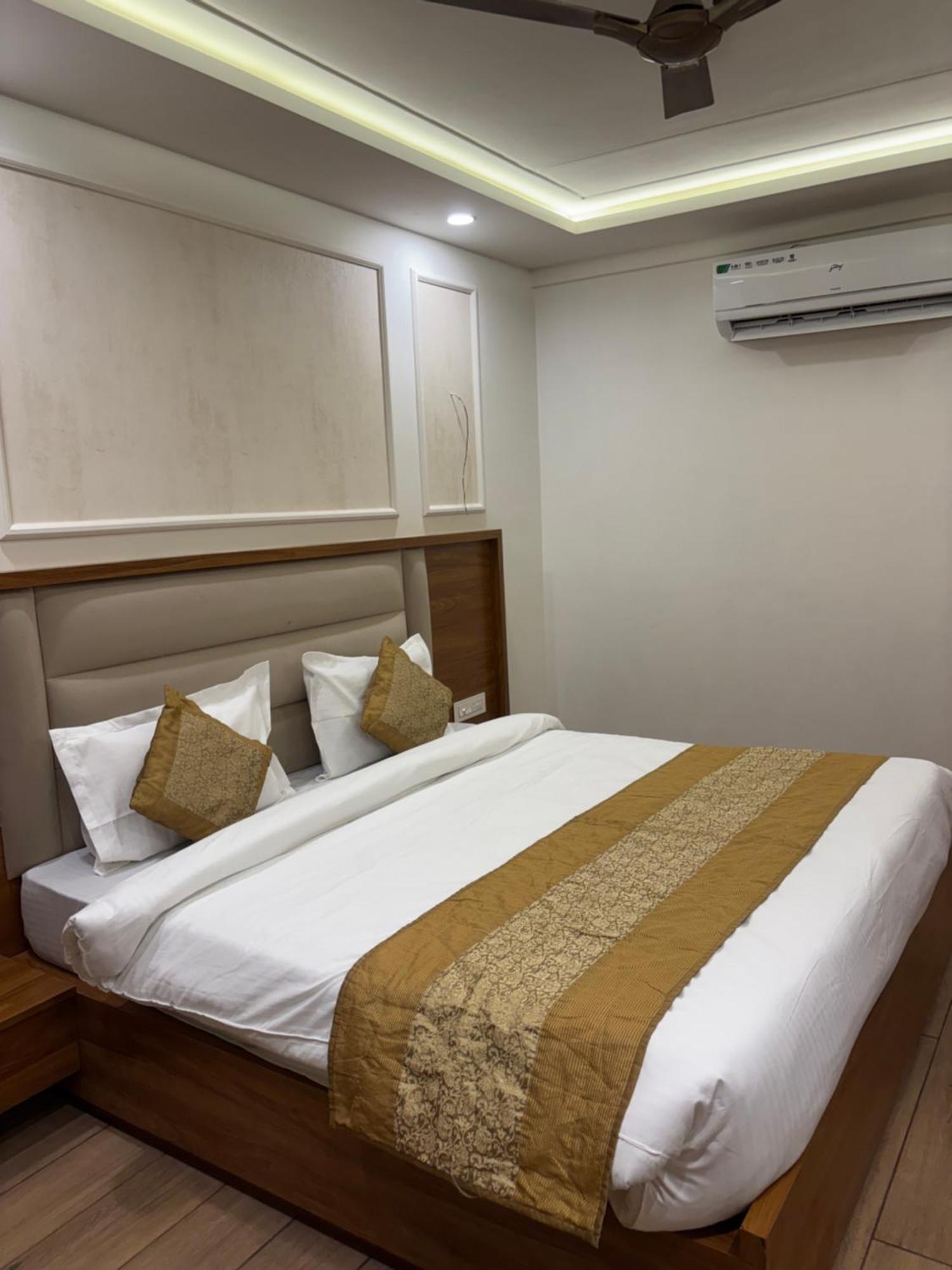 Hotel Gr Residency Amritsar Bagian luar foto