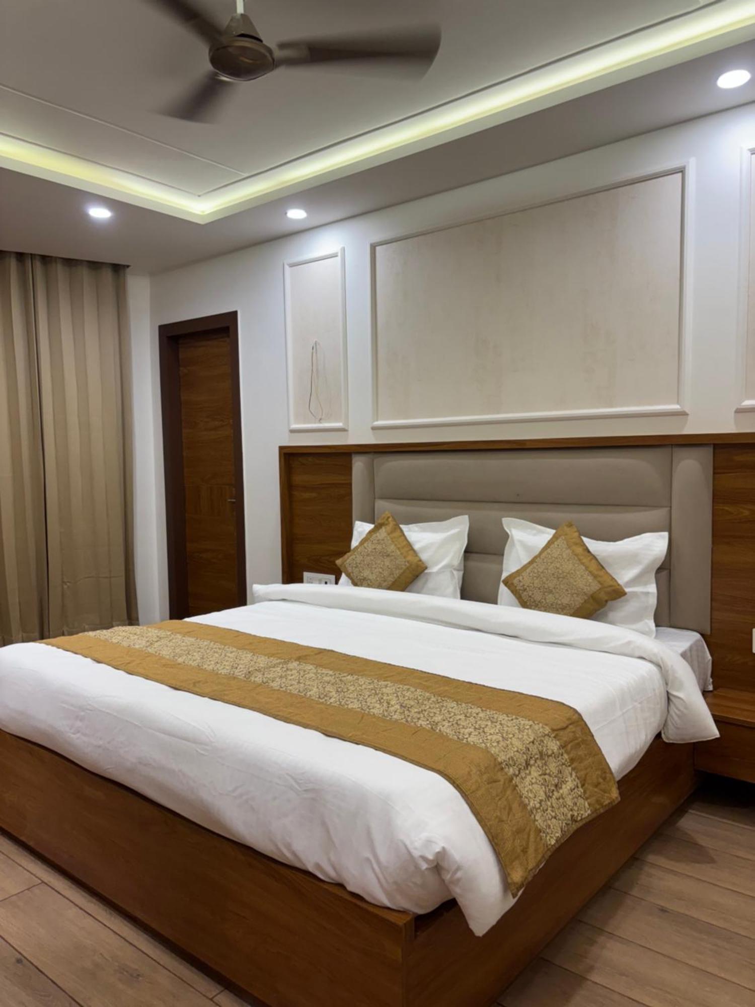 Hotel Gr Residency Amritsar Bagian luar foto