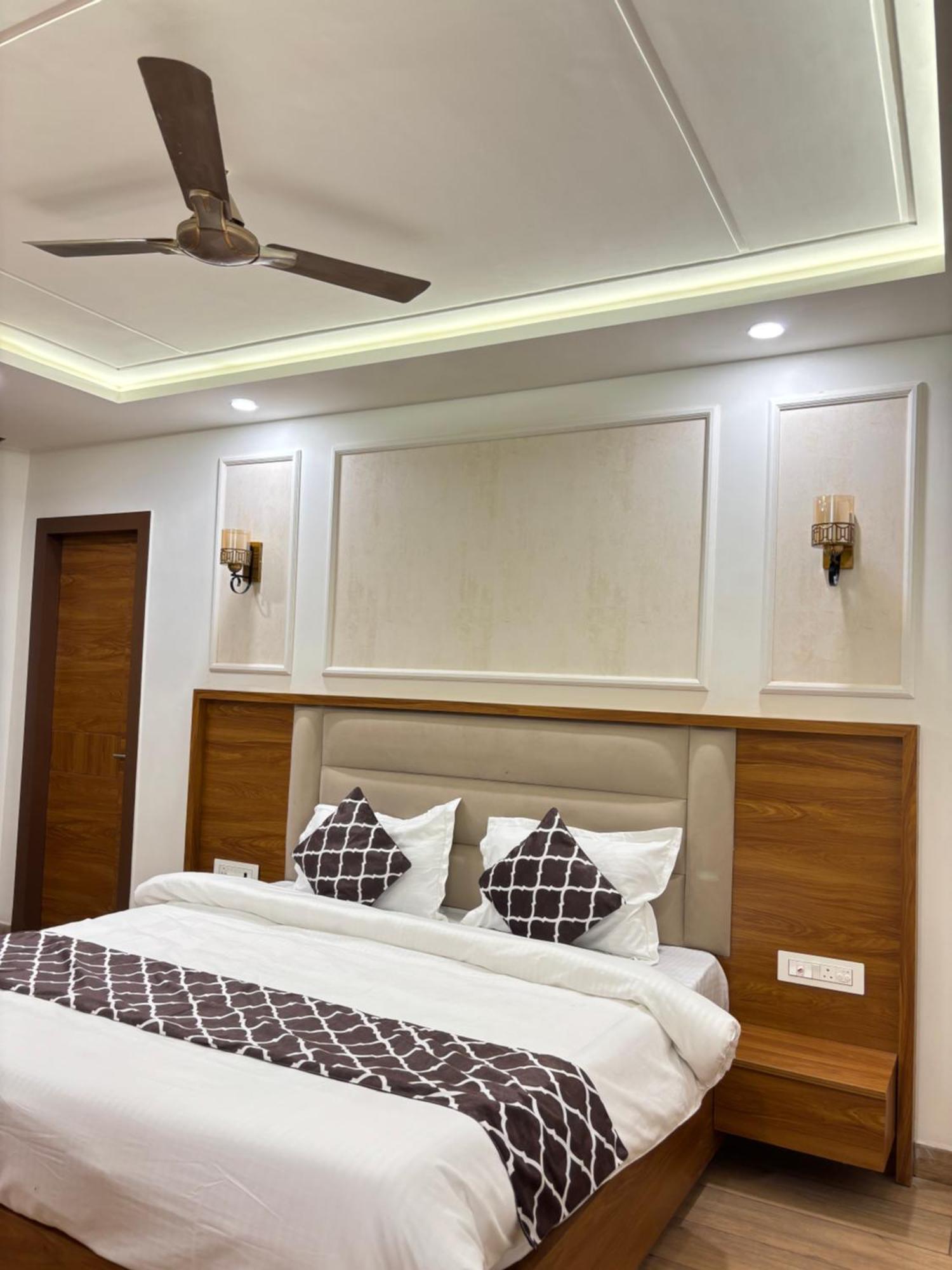 Hotel Gr Residency Amritsar Bagian luar foto