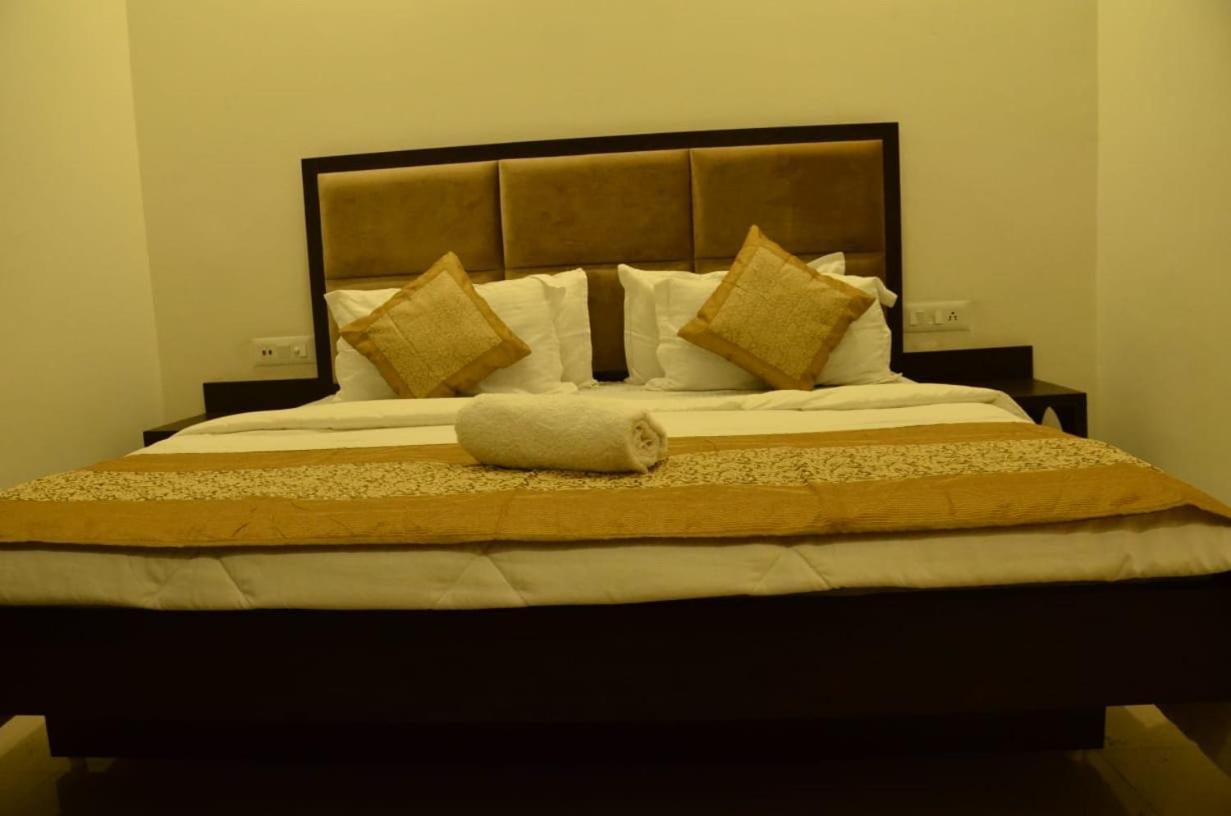 Hotel Gr Residency Amritsar Bagian luar foto